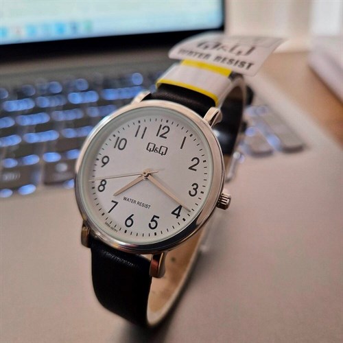 Đồng hồ Q&Q 30 mm Nữ Q58A-007PY Màu Đen