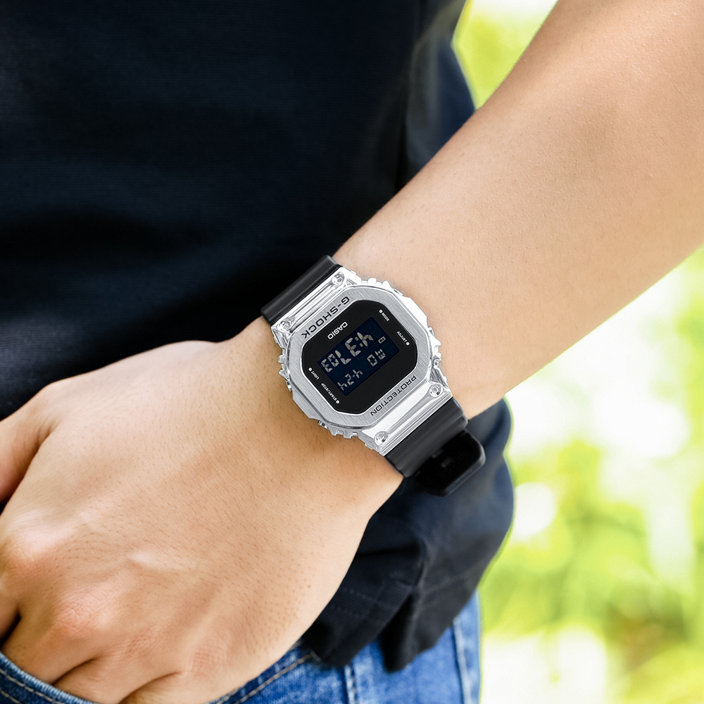 Đồng hồ G-SHOCK 5600 43.2 mm Nam GM-5600-1DR