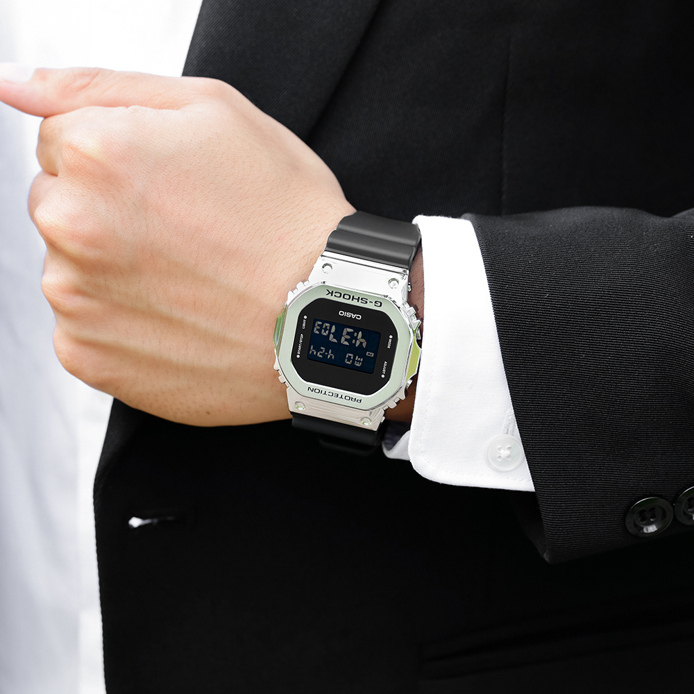 Đồng hồ G-SHOCK 5600 43.2 mm Nam GM-5600-1DR