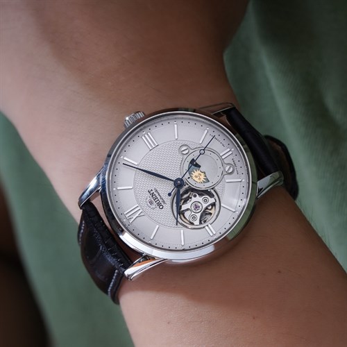 Đồng hồ Orient Sun & Moon 42 mm Nam RA-AS0011S10B Màu Đen