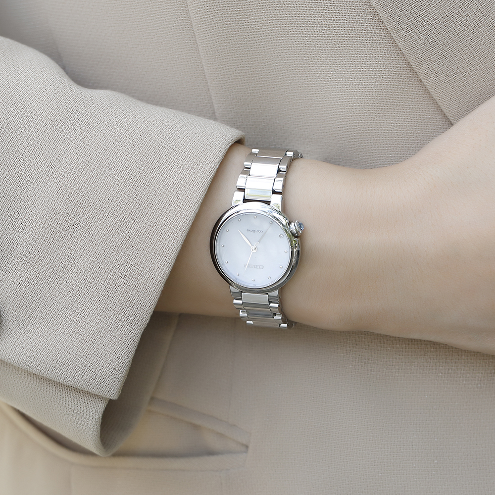 Đồng hồ Citizen Mother Earth 30 mm Nữ EM0910-80D