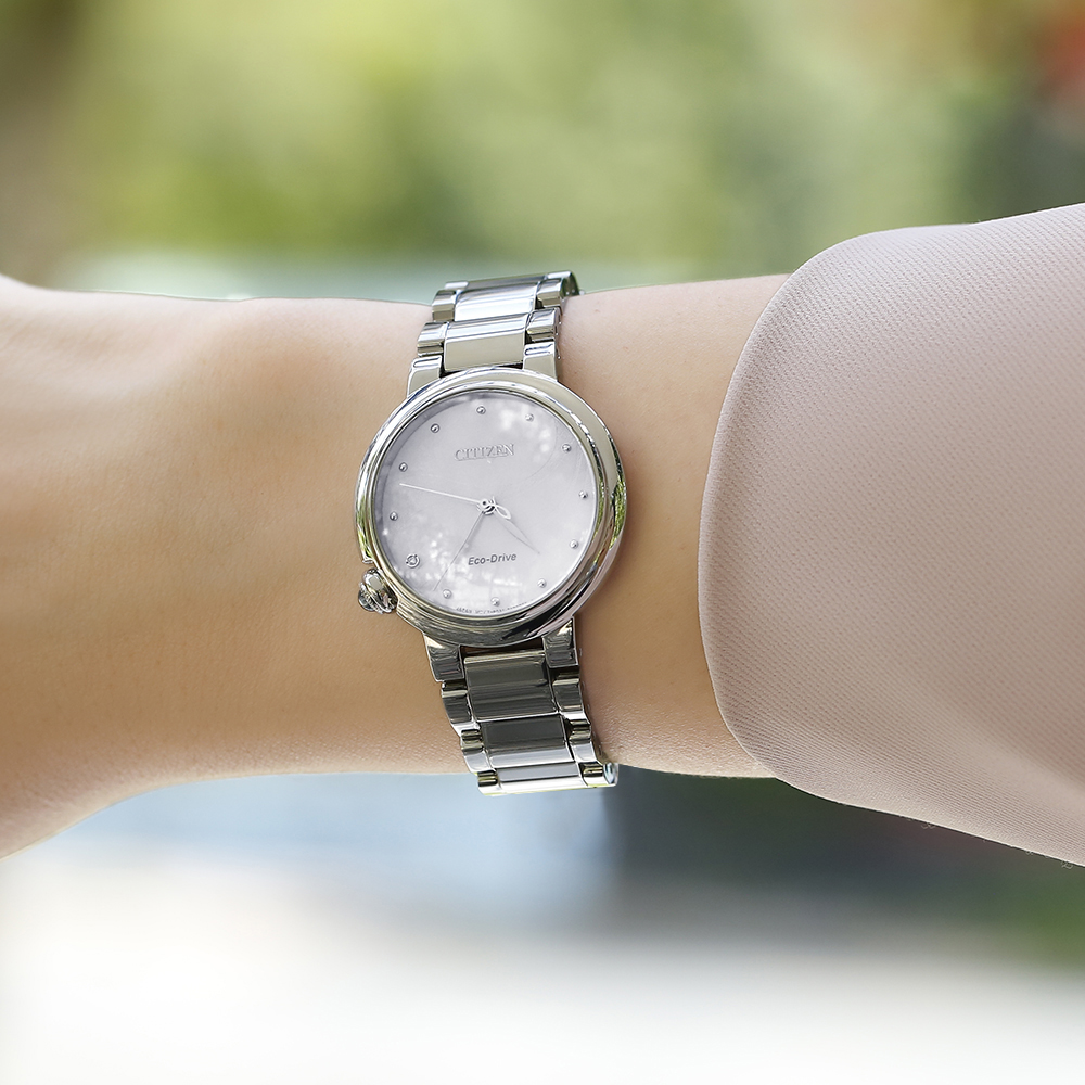 Đồng hồ Citizen Mother Earth 30 mm Nữ EM0910-80D