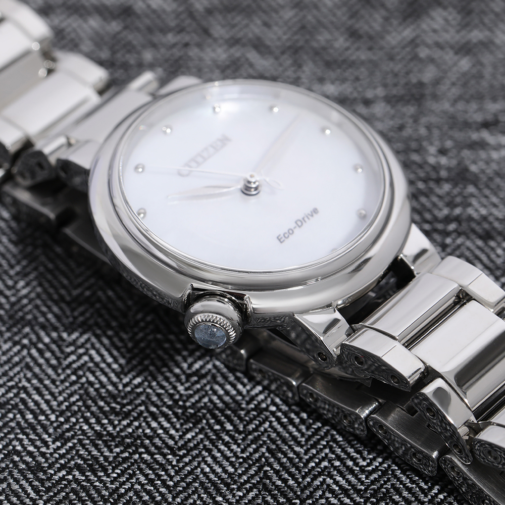 Đồng hồ Citizen Mother Earth 30 mm Nữ EM0910-80D