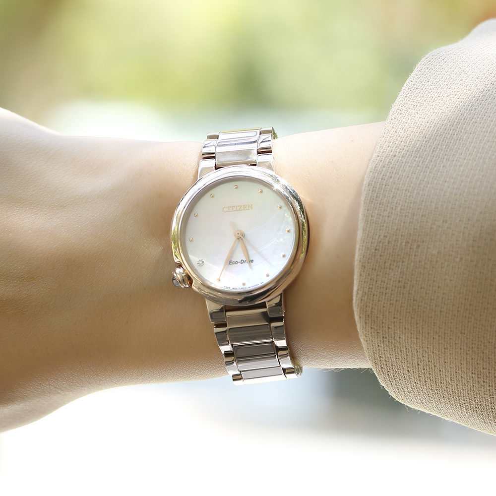 Đồng hồ Citizen Mother Earth 30 mm Nữ EM0912-84Y