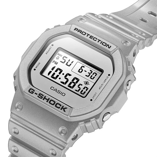 Đồng hồ G-Shock 5600 42.8 mm Nam DW-5600FF-8DR Màu Bạc