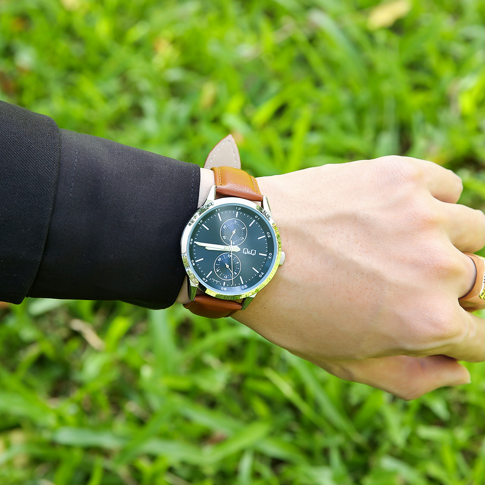 Đồng hồ Q&Q 42 mm Nam A11A-001PY