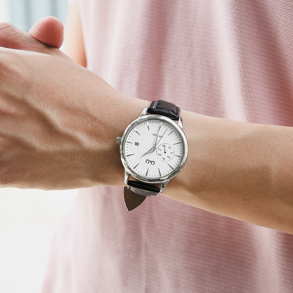 Đồng hồ Q&Q 42 mm Nam A12A-004PY