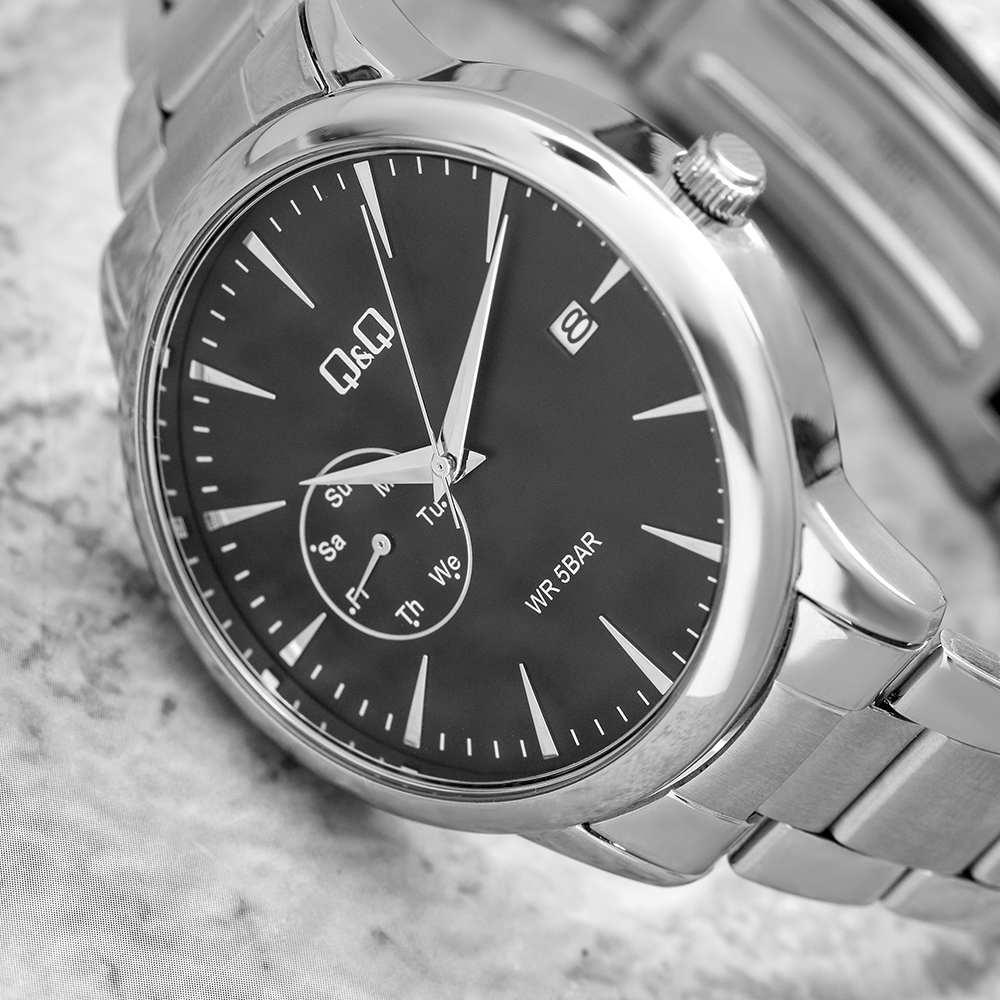 Đồng hồ Q&Q 42 mm Nam A12A-009PY