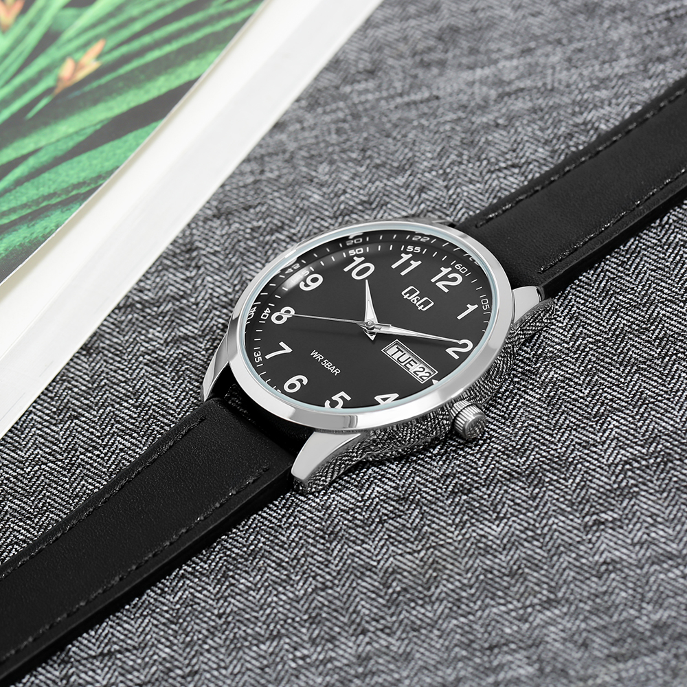 Đồng hồ Q&Q 42 mm Nam C32A-008PY