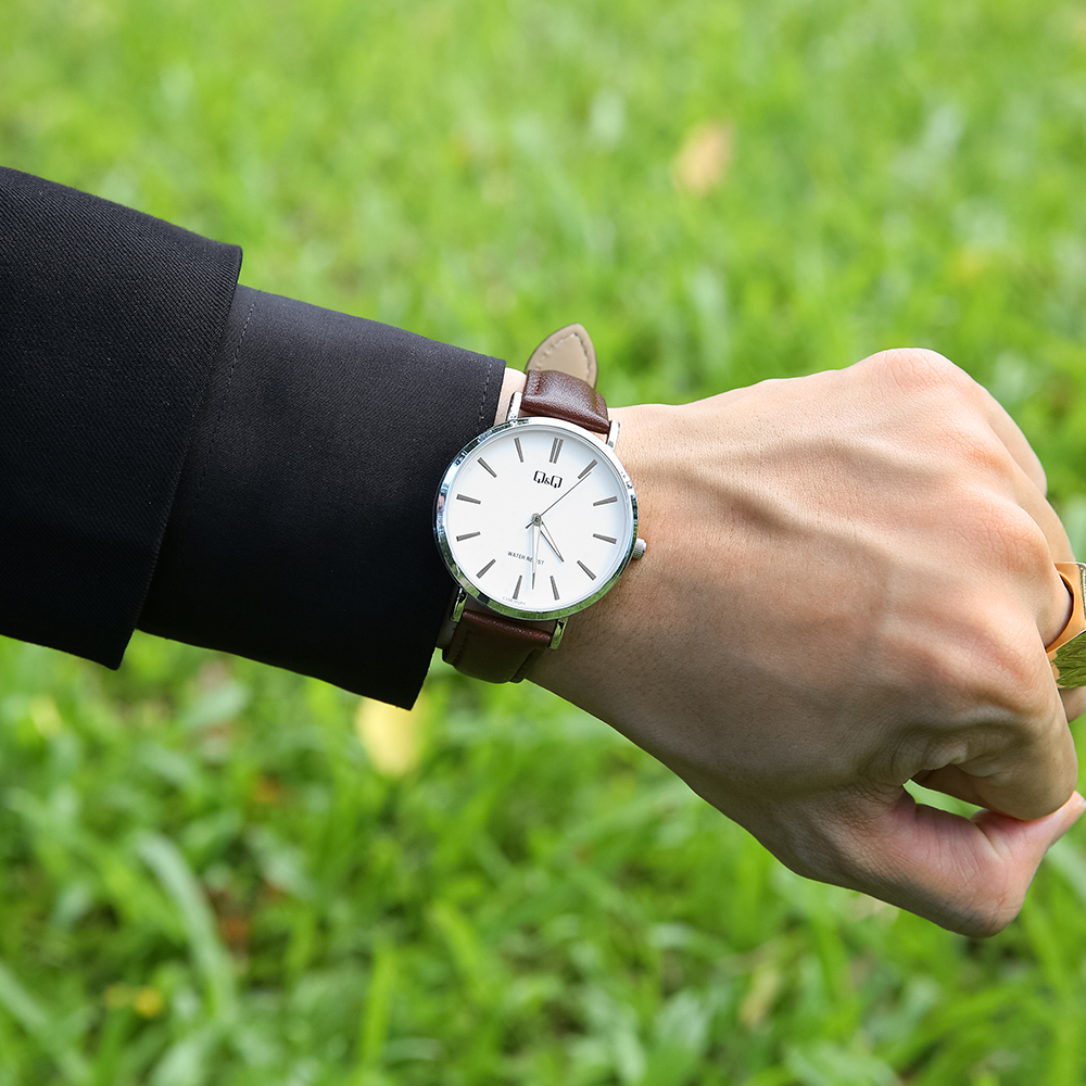 Đồng hồ Q&Q 40 mm Nam C33A-002PY