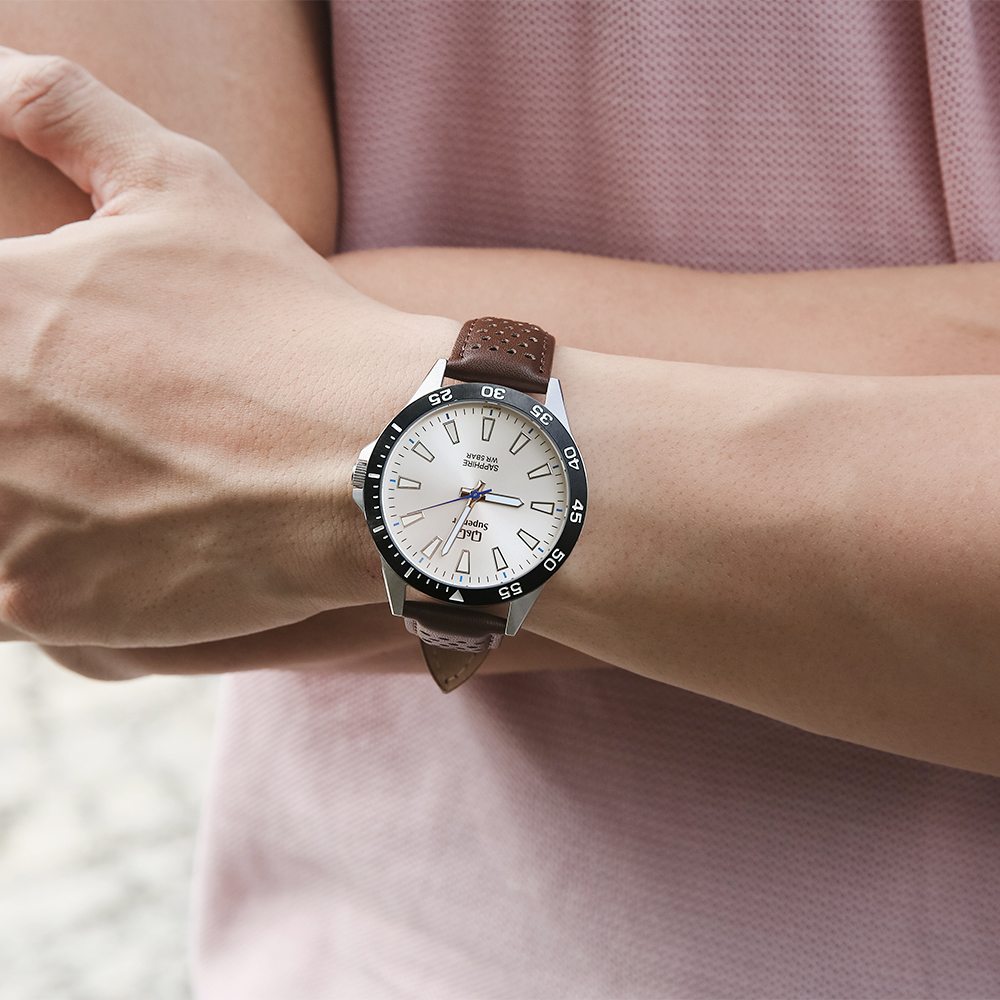 Đồng hồ Q&Q 43 mm Nam S08A-007PY