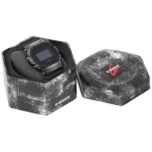 Đồng hồ G-SHOCK 5600 43.2 mm Nam GM-5600B-1DR Màu Đen