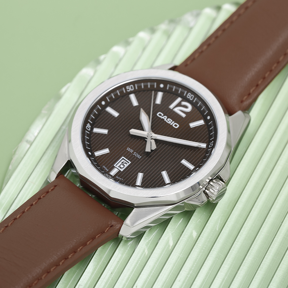 Đồng hồ Casio 42 mm Nam MTP-E725L-5AVDF