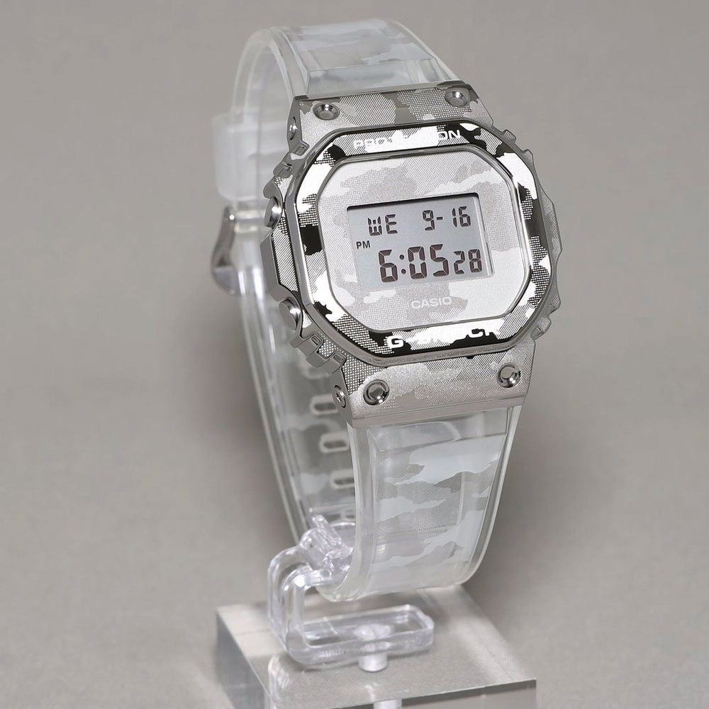 Đồng hồ G-Shock 5600 43.2 mm Nam GM-5600SCM-1DR Màu Trắng