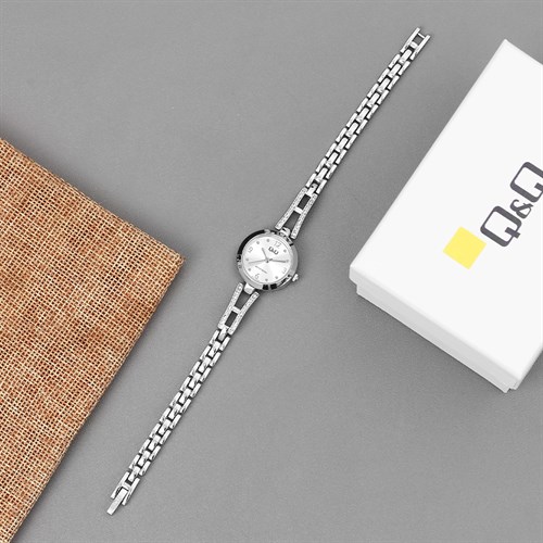 Đồng hồ Q&Q 22 mm Nữ F07A-001PY Màu Bạc