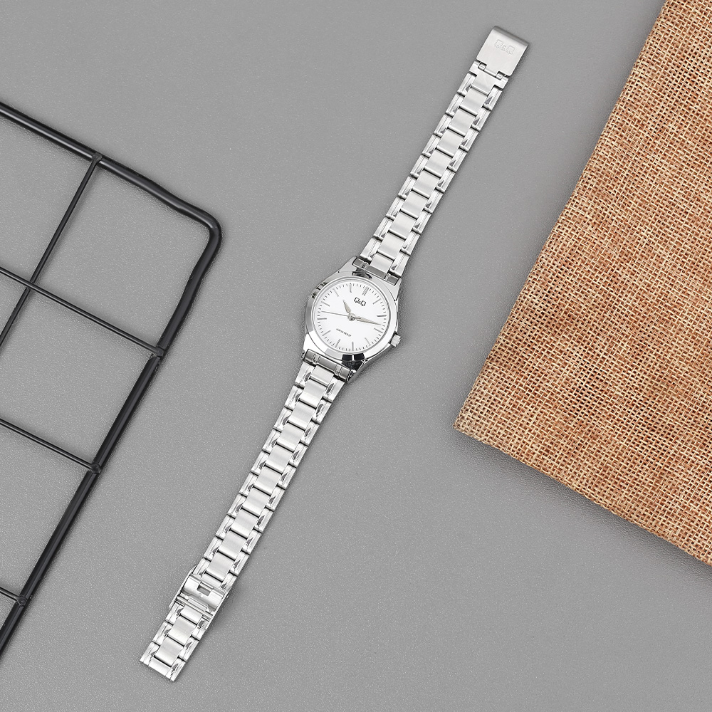 Đồng hồ Q&Q 28 mm Nữ C07A-006PY