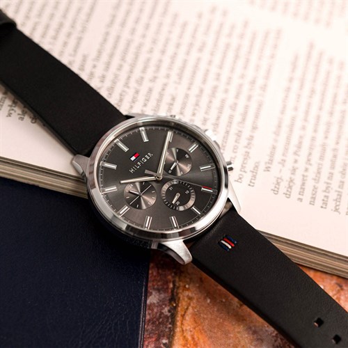 Đồng hồ Tommy Hilfiger 44 mm Nam 1710495 Màu Đen