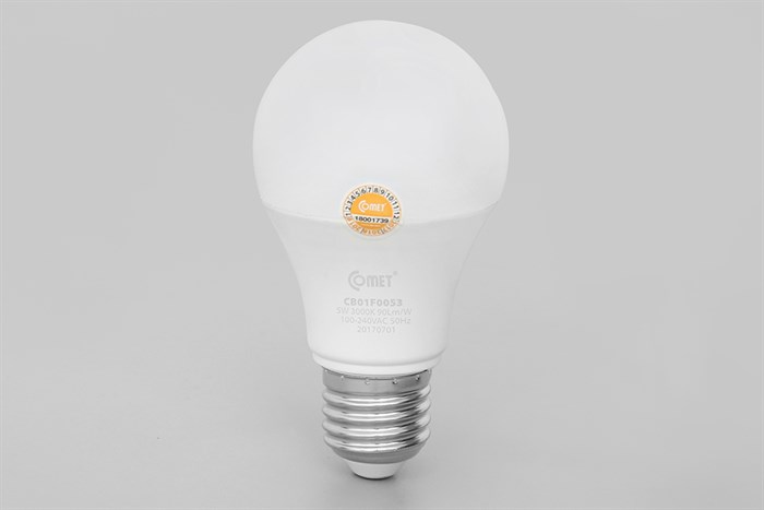 Bóng Led Comet ánh sáng vàng CB01F0053