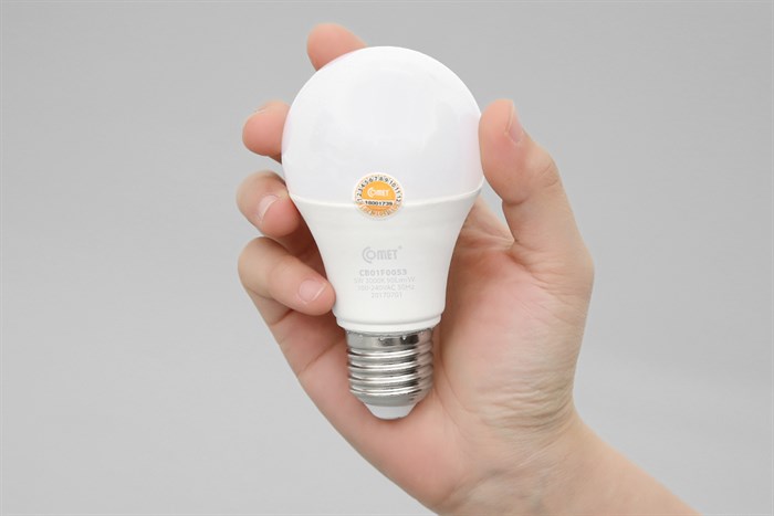 Bóng Led Comet ánh sáng vàng CB01F0053 Màu Trắng
