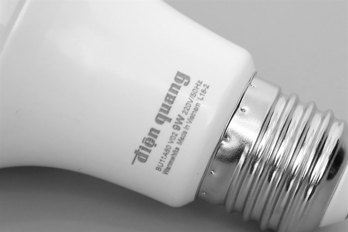 Bóng Led Điện Quang ánh sáng vàng LEDBU11A60 09727 V02 Màu Trắng