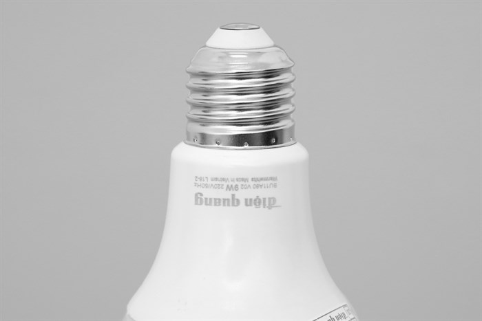 Bóng Led Điện Quang ánh sáng vàng LEDBU11A60 09727 V02 Màu Trắng