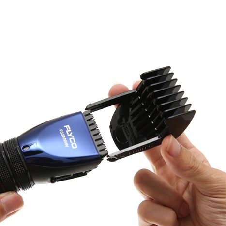 Tông đơ cắt tóc pin sạc Flyco FC5809 Màu Đen - xanh dương