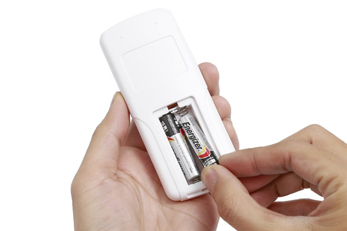 Quạt điều hòa Daikio DKA-04000A 160W Màu Trắng - Xanh