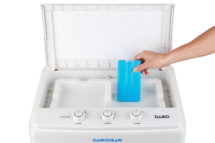 Quạt điều hoà Daikiosan DKA-04000C 110W Màu Trắng - Xanh