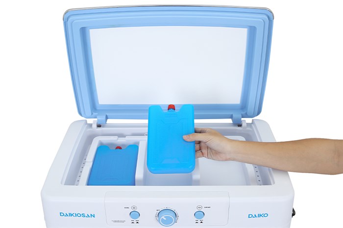 Quạt điều hòa Daikiosan DKA-05000G 180W Màu Trắng - Xanh