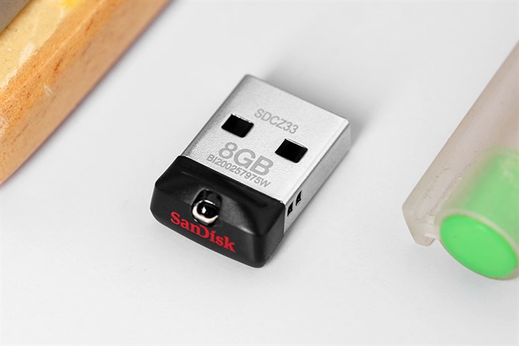USB 2.0 8GB Sandisk SDCZ33 Màu Đen