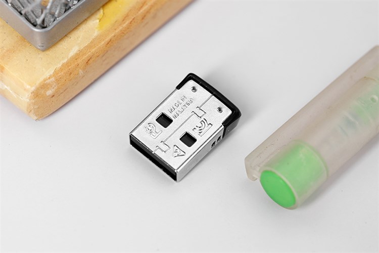 USB 2.0 8GB Sandisk SDCZ33 Màu Đen