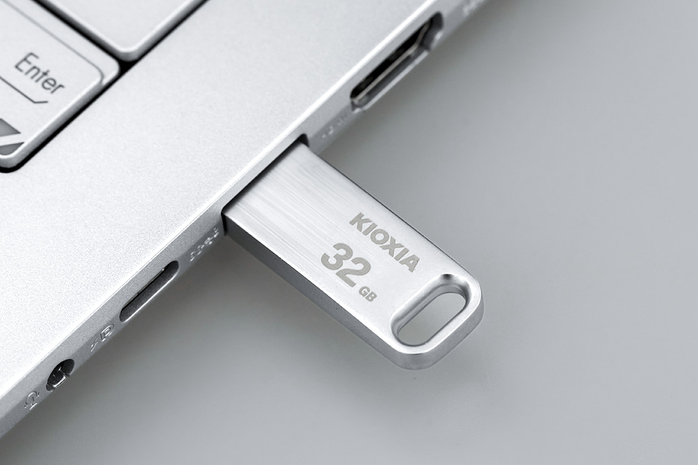 USB 3.2 32GB Kioxia U366