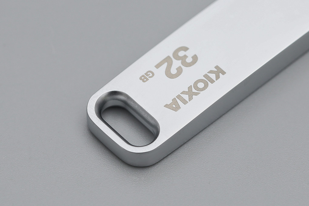 USB 3.2 32GB Kioxia U366 - 5