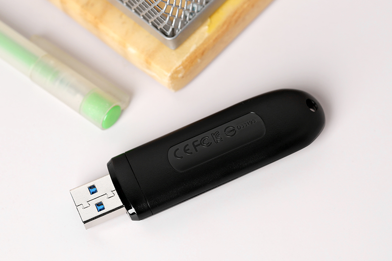 USB 3.1 16GB Transcend JetFlash 790 Màu Xanh đen