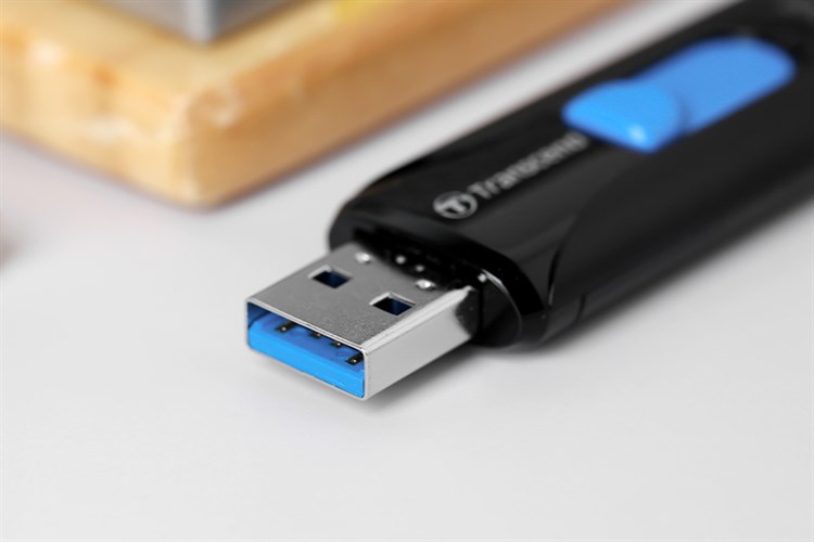 USB 3.1 16GB Transcend JetFlash 790 Màu Xanh đen