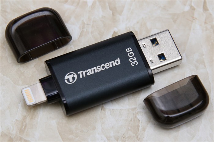 USB OTG 32 GB Transcend cho iPhone- iPad Màu Đen