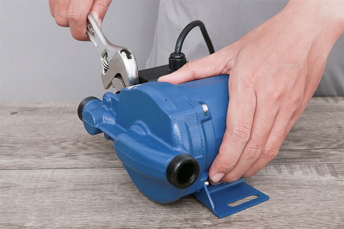 Máy bơm nước tăng áp Kangaroo KG 125ZP 120W Màu Xanh Dương