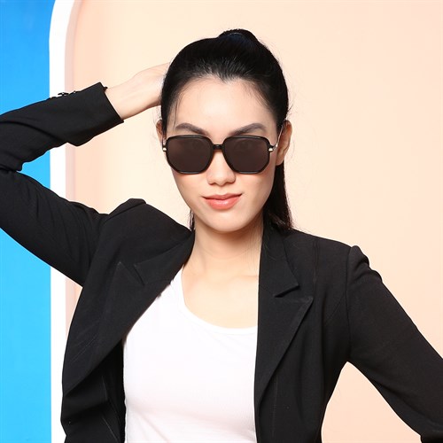 Mắt kính thời trang Nữ Dora 6235-C1 Màu Đen