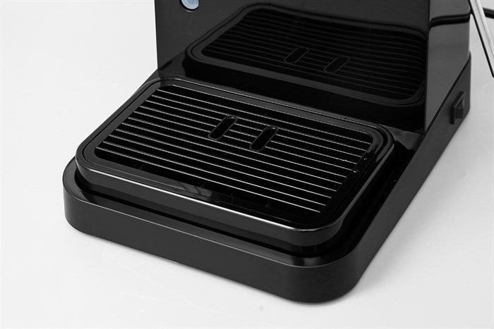 Máy pha cà phê Delonghi EC230.BK Màu Đen