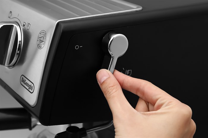 Máy pha cà phê Delonghi ECP33.21.BK Màu Đen