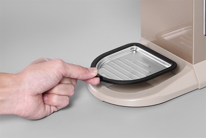 Máy pha cà phê Delonghi EC785.BG Màu Kem