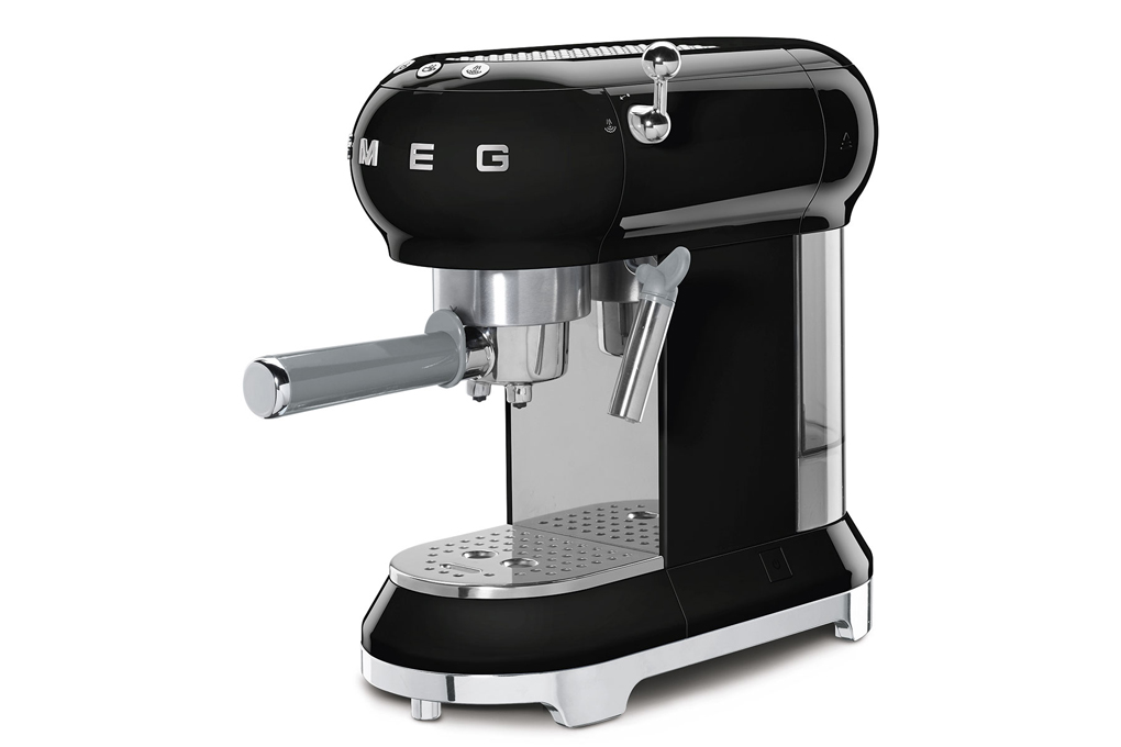 Máy pha cà phê Smeg ECF01BLEU (535.43.650) Màu Đen
