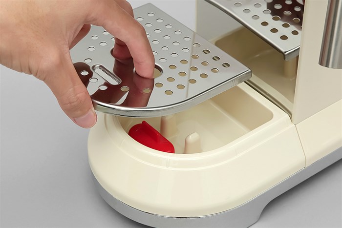 Máy pha cà phê Smeg ECF01CREU (535.43.655) Màu Kem