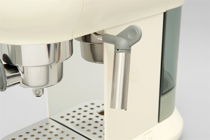 Máy pha cà phê Smeg ECF01CREU (535.43.655) Màu Kem