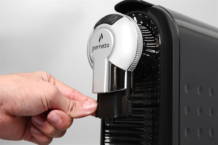 Máy pha cà phê Espresso Perfetto P.08 Đen Màu Đen