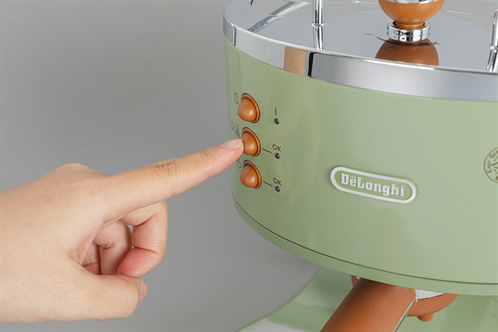 Máy pha cà phê Delonghi ECOV311.GR Màu Xanh rêu