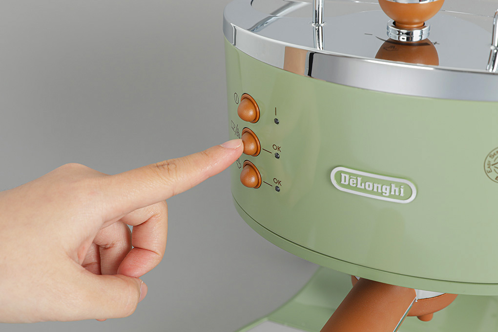 Máy pha cà phê Delonghi ECOV311.GR Màu Xanh rêu
