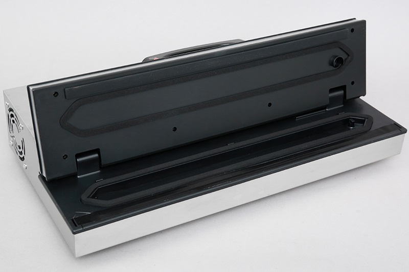 Thân máy bằng chất liệu thép không gỉ siêu bền - Máy hút chân không Sunhouse SHD5855 Thân máy bằng chất liệu thép không gỉ siêu bền - Máy hút chân không Sunhouse SHD5855