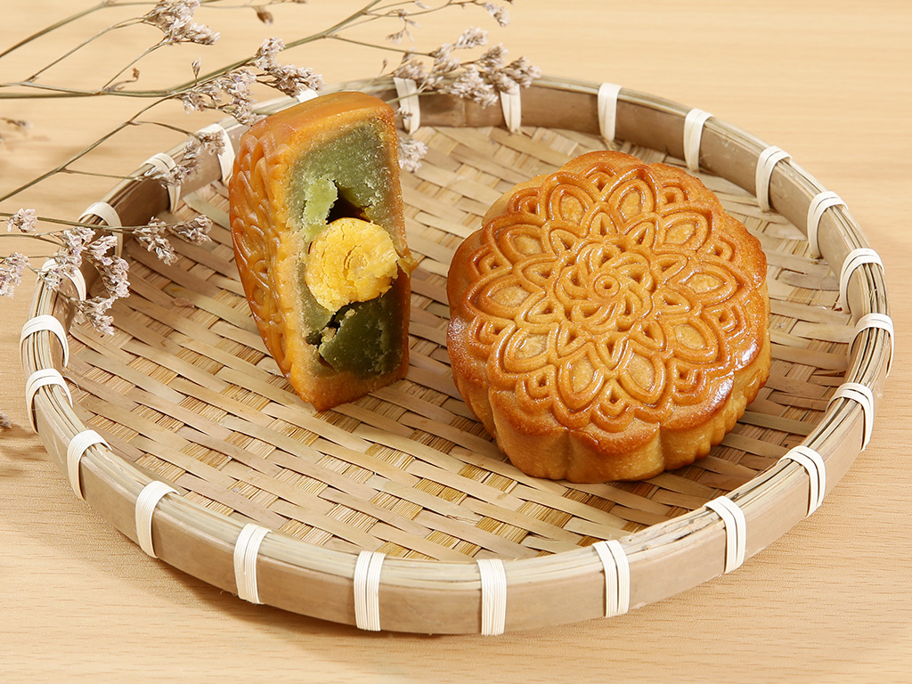 Bánh trung thu Orion đậu xanh nhân cốm 1 trứng 150g 9
