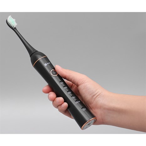 Bàn chải điện Kachi MK-309 đen (Tặng 3 đầu bàn chải) Màu Đen
